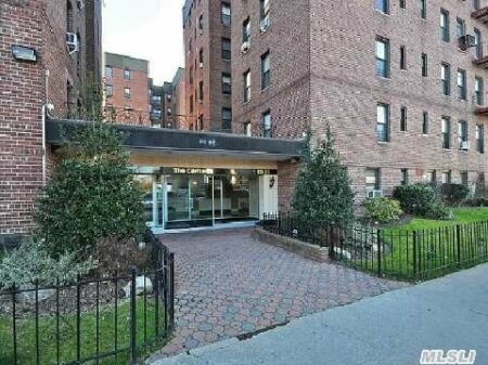 83-35 139 St, #4 A, Briarwood, NY