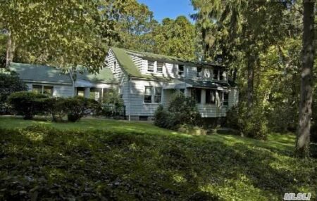 981 Fort Salonga Rd, Northport, NY