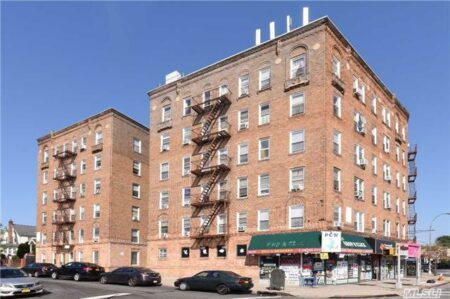 35-91 161 St, #2 A, Flushing, NY