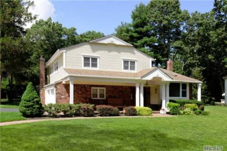 3 Brian Ln, E. Northport, NY