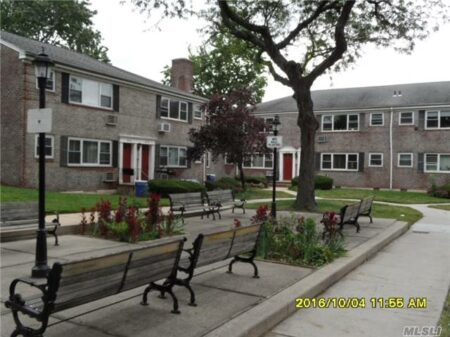 152-60 Jewel Ave, #2, Kew Garden Hills, NY