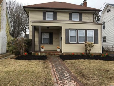 123 Leverich St, Hempstead, NY