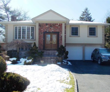 6 Crescent Ln, Searingtown, NY