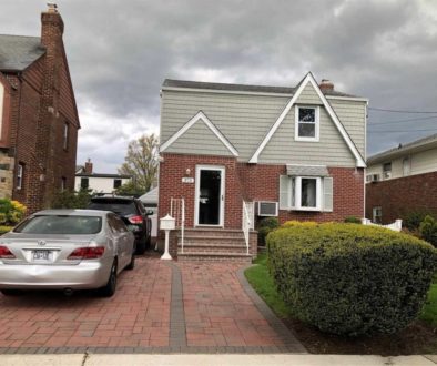 373 Roxbury Road S, Garden City, NY